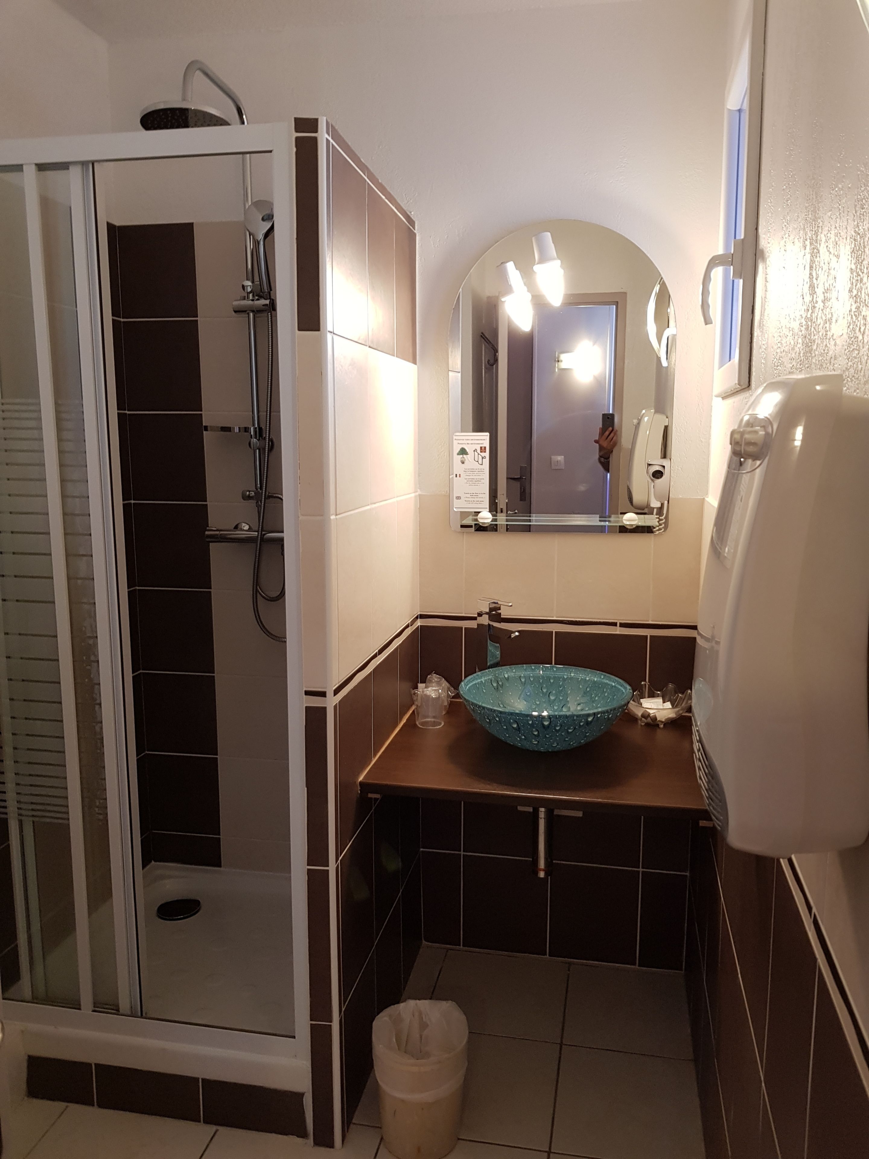 panoramic room, marina view | bathroom | free toiletries, hair dryer, towels