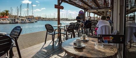 Terrasse/gårdhave