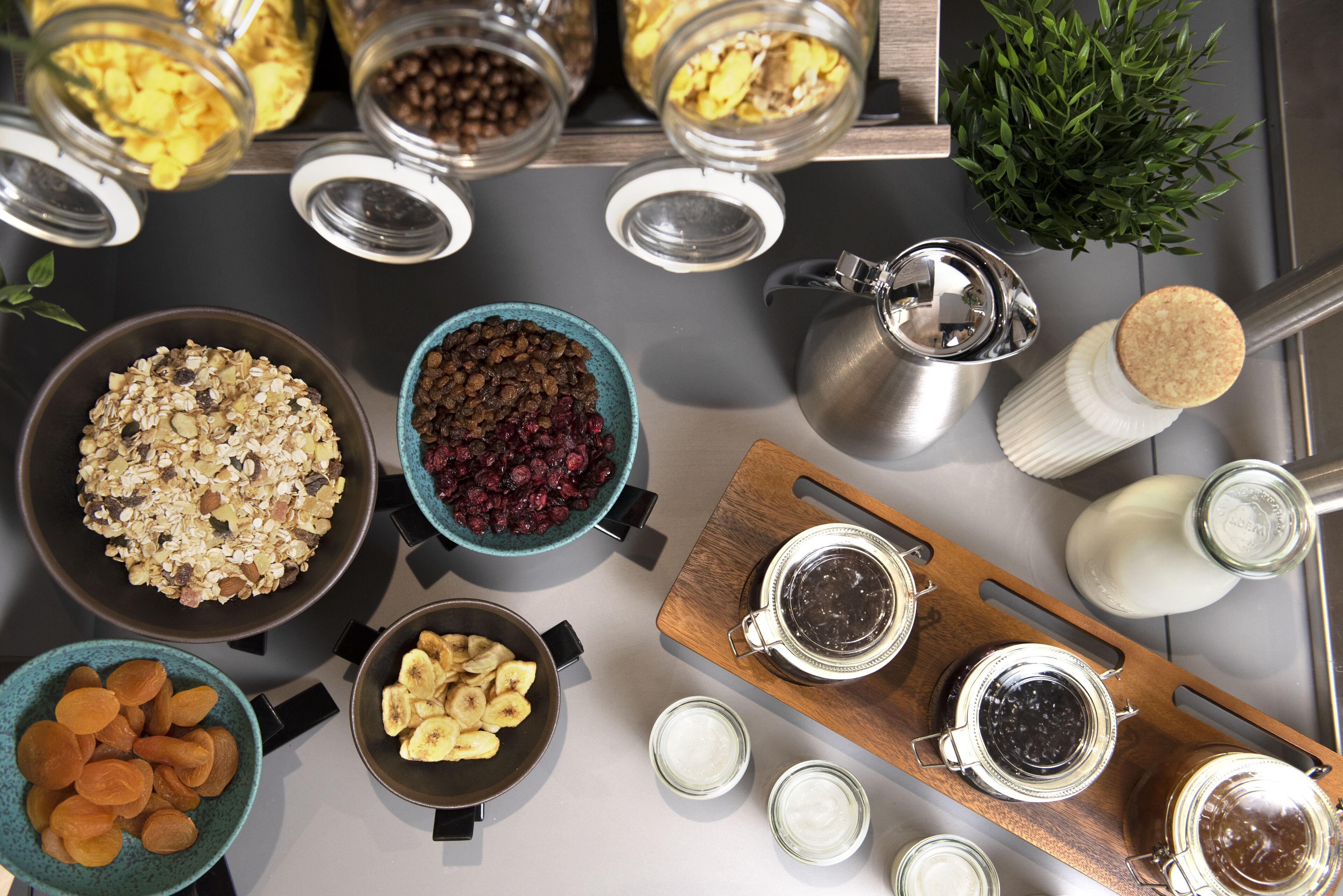 daily buffet breakfast (huf 4500 per person)