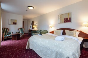 Familierom | Allergitestet sengetøy, individuelt innredet og skrivebord