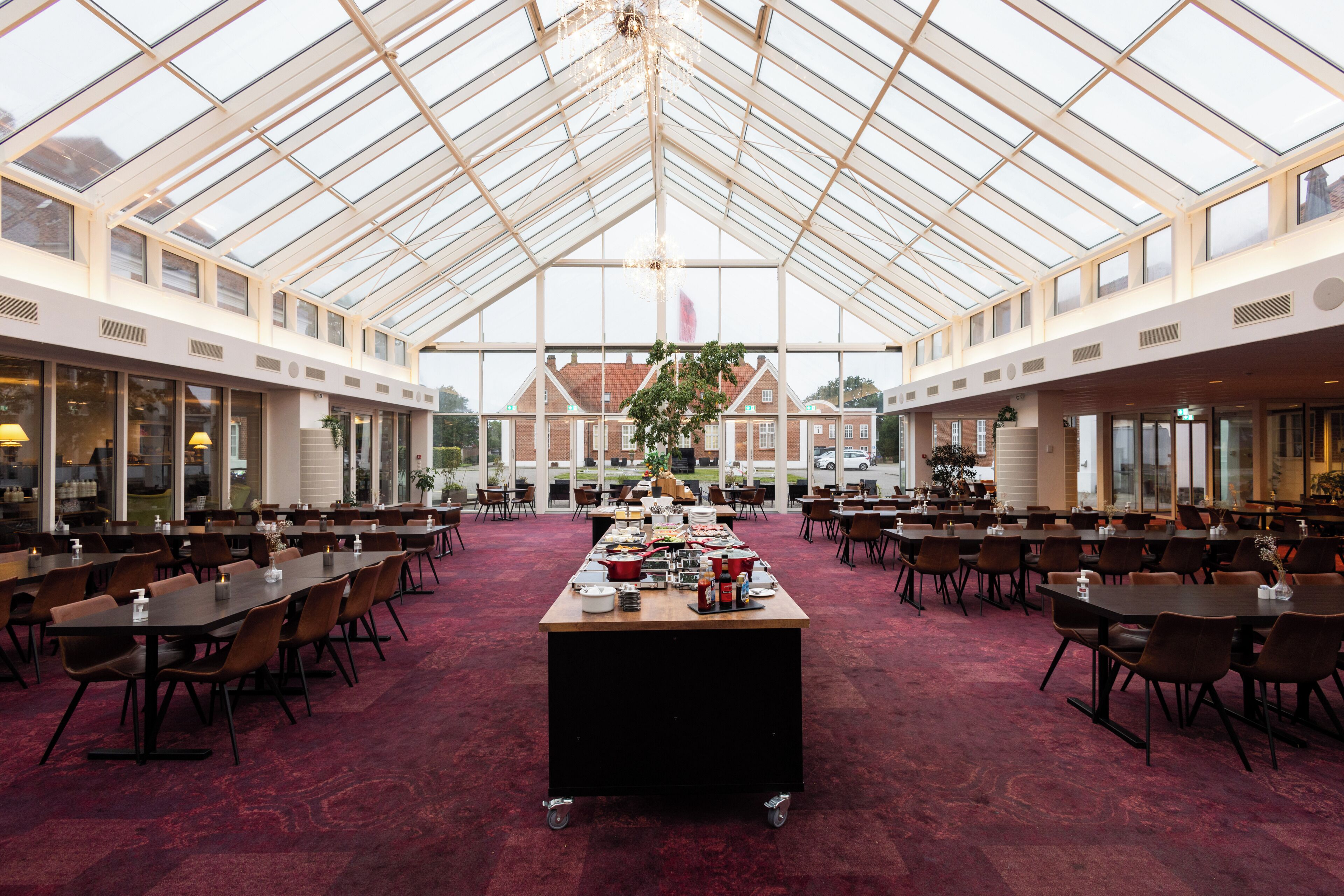 Televisión de pantalla plana y películas con cargo 