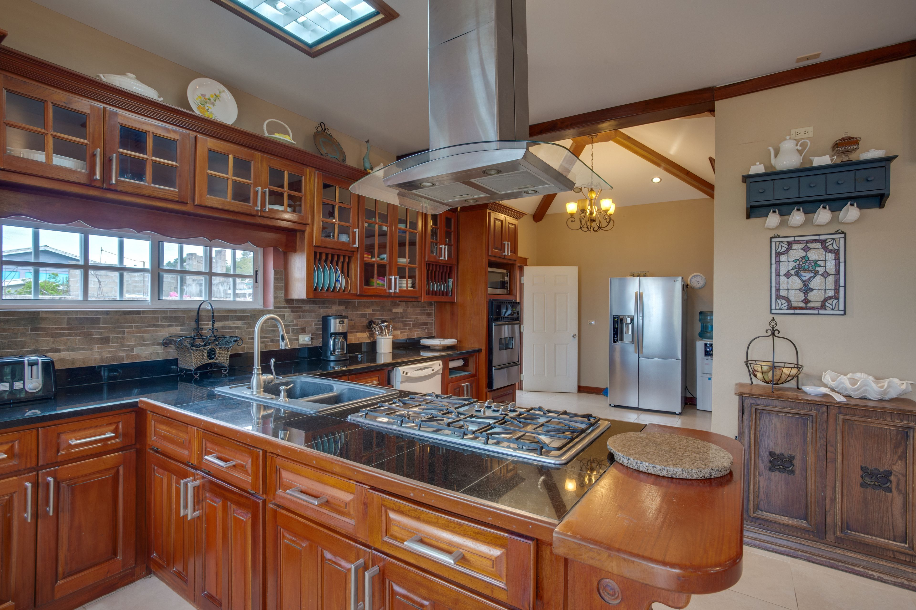 family house, 3 bedrooms, mountain view, mountainside | private kitchen | fridge, high chair