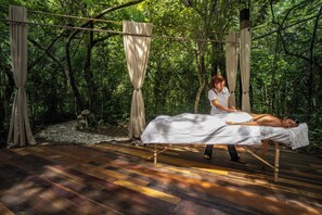 Körperbehandlungen, Aromatherapie, Warmsteinmassagen