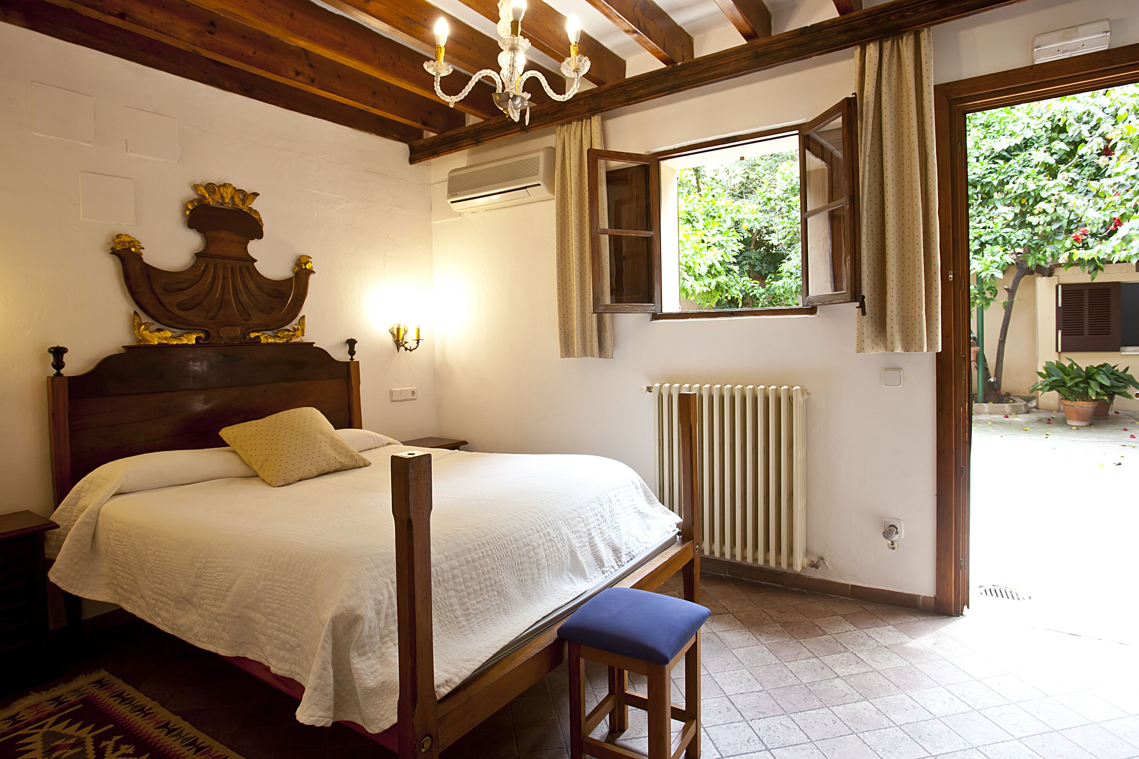 double room | minibar, in-room safe, rollaway beds, free wifi