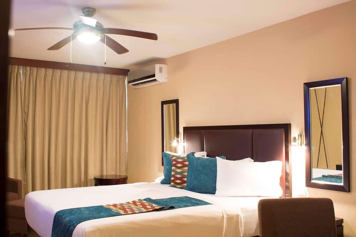 Premium bedding, minibar, in-room safe, desk