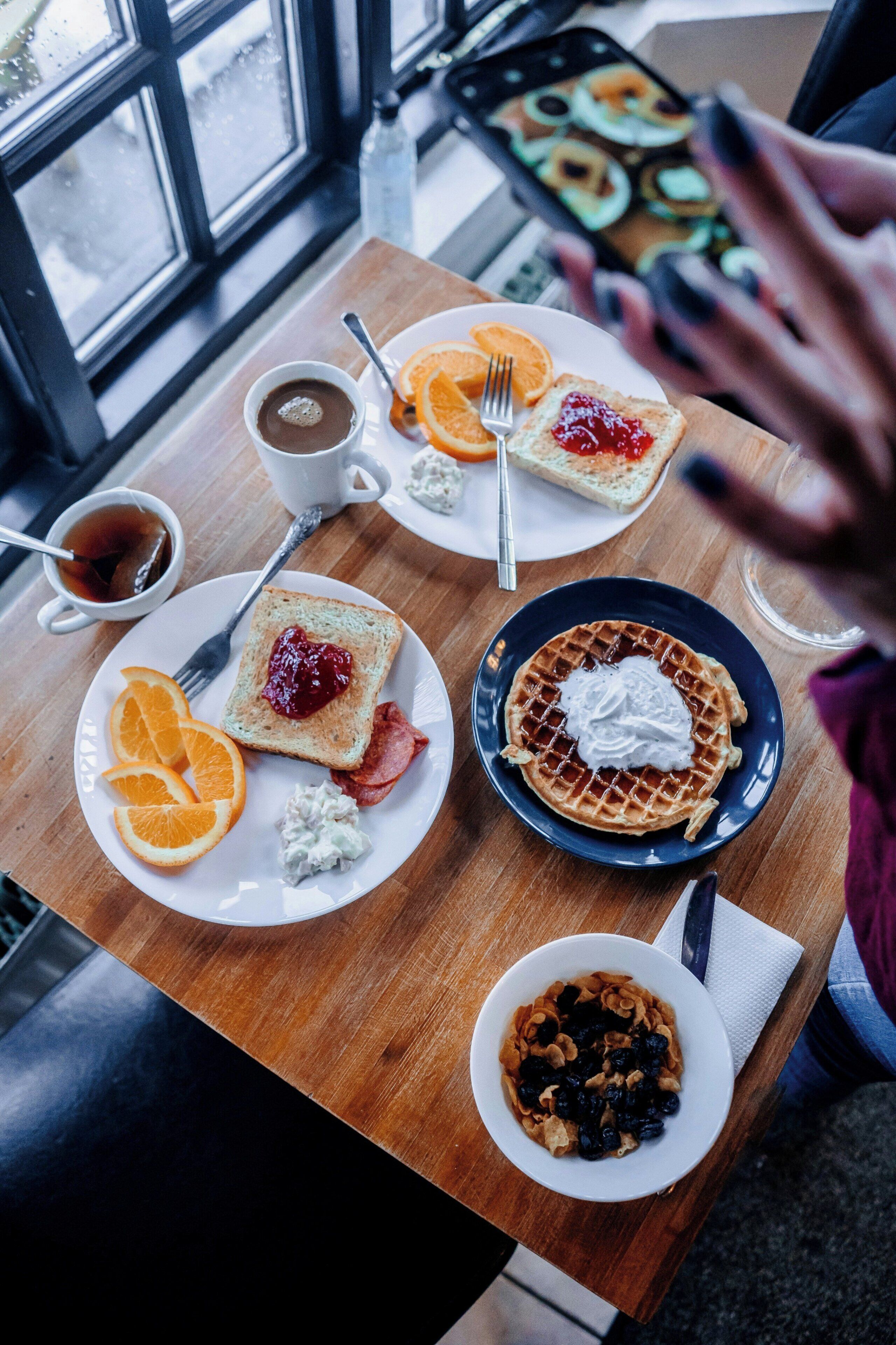 Free daily continental breakfast