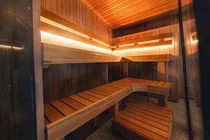 双人护理室、身体护理、芳香疗法、瑞典式按摩、泰式按摩、体膜护理