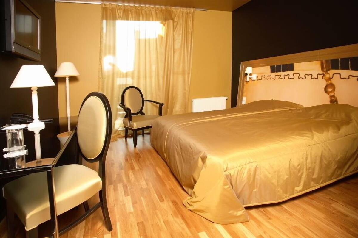 Superior Double or Twin Room (incl. SPA access) | Minibar, in-room safe, desk, iron/ironing board