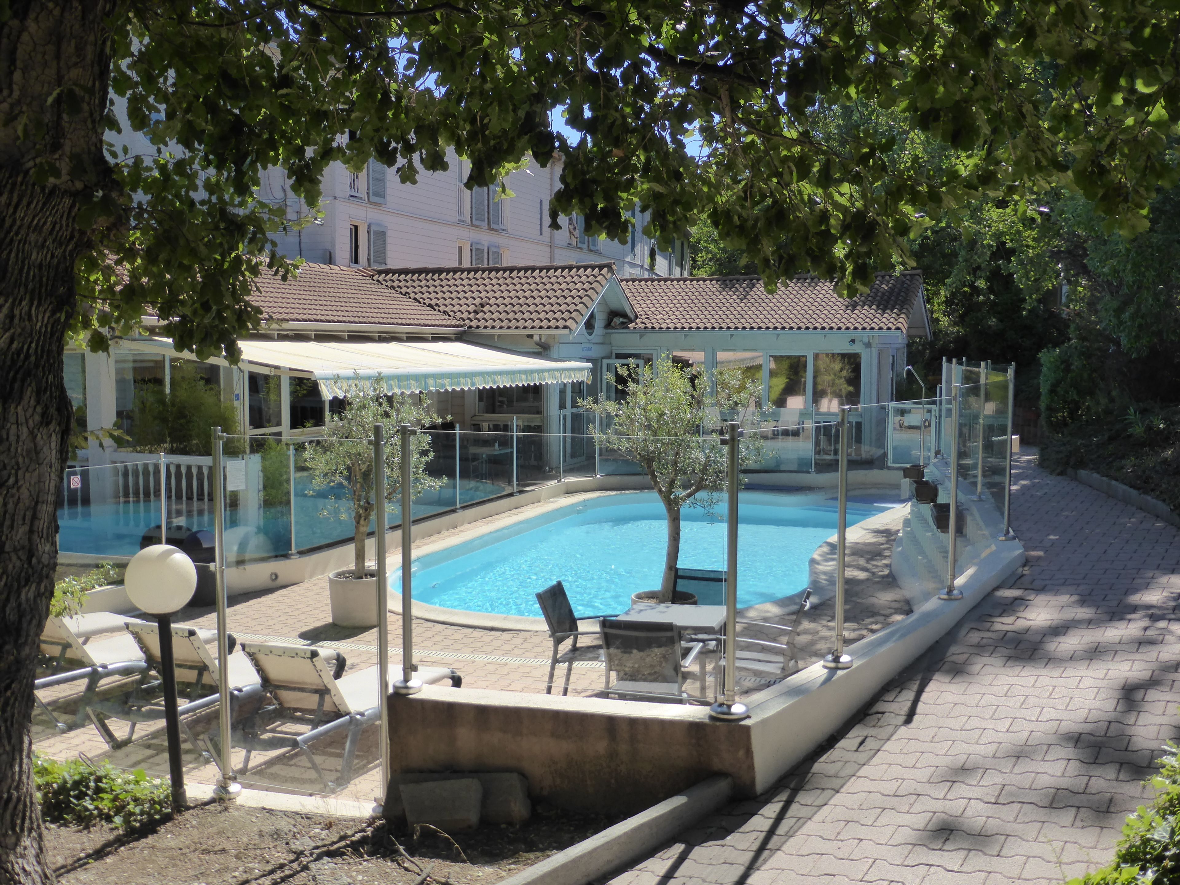 季節限定屋外プール