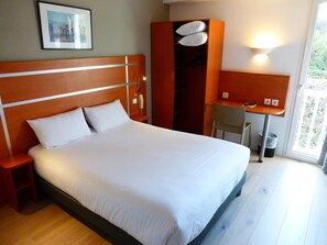 Iron/ironing board, free cots/infant beds, free WiFi, bed sheets