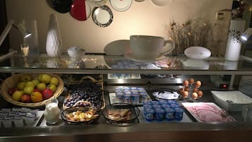 Breakfast, lunch, dinner served; garden views
