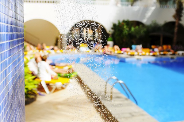 Outdoor pool, pool umbrellas, sun loungers