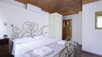 Minibar, una cassaforte in camera, una scrivania, insonorizzazione