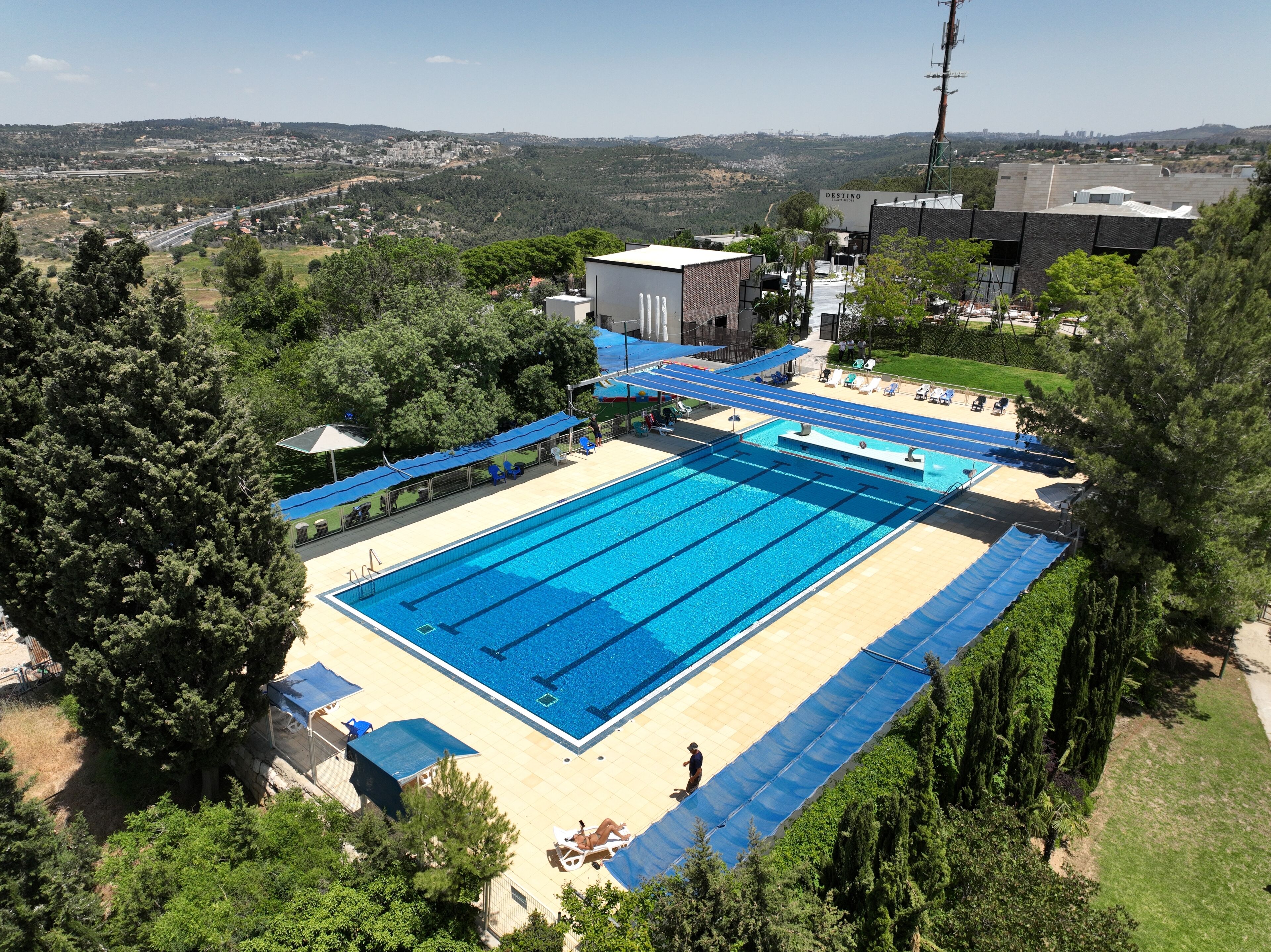 Seasonal outdoor pool