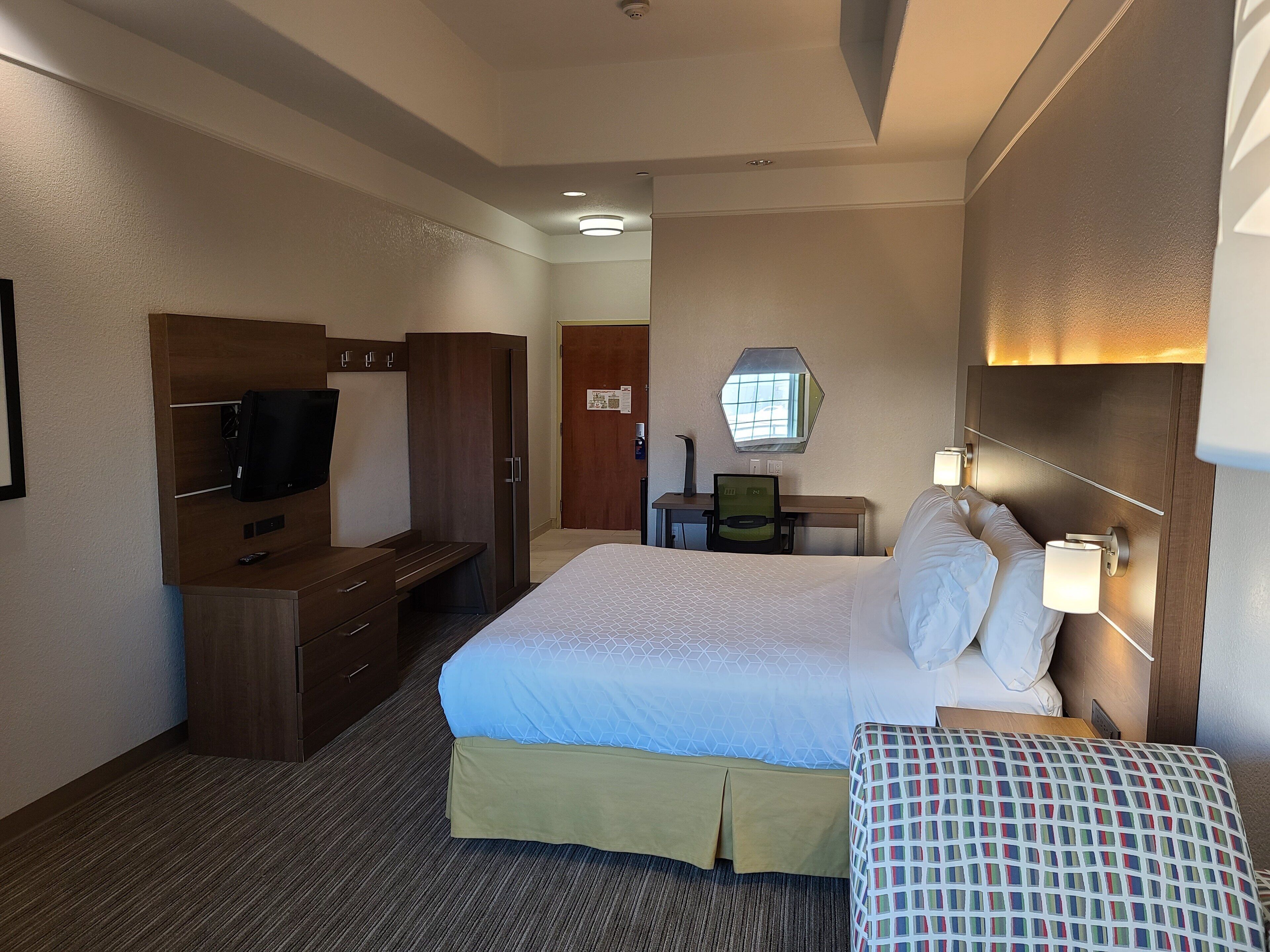 Premium bedding, down comforters, desk, blackout drapes