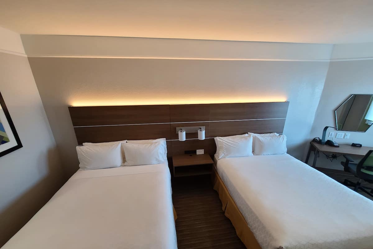 1 bedroom, premium bedding, down duvets, desk