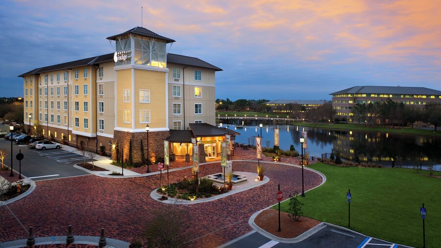 Hotel Indigo Jacksonville-Deerwood Park by IHG