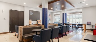 Holiday Inn Express Hotel & Suites Edmonton South by IHG