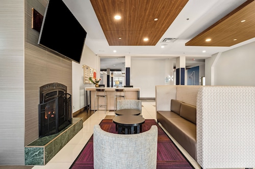 Holiday Inn Express Hotel & Suites Edmonton South by IHG