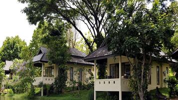 Deluxe Suite Lakeside