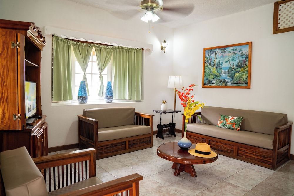 Merrils Beach Resorts - All Inclusive by null