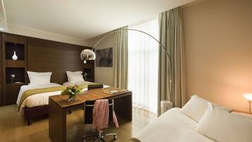 Junior Suite, 2 Single Beds (Free Spa Access)