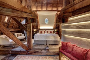 Double Room with Air Conditioning (Honeymoon)