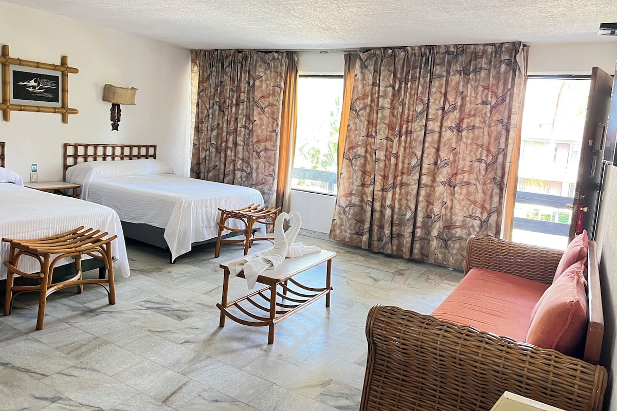 Superior Room | Free WiFi, bed sheets