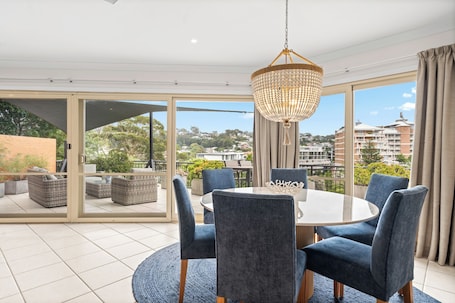 Premium Penthouse | In-room dining. Terrigal Sails Serviced Apartments