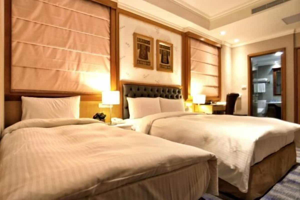 Hochwertige Bettwaren, Daunenbettdecken, kostenlose Minibar, Zimmersafe