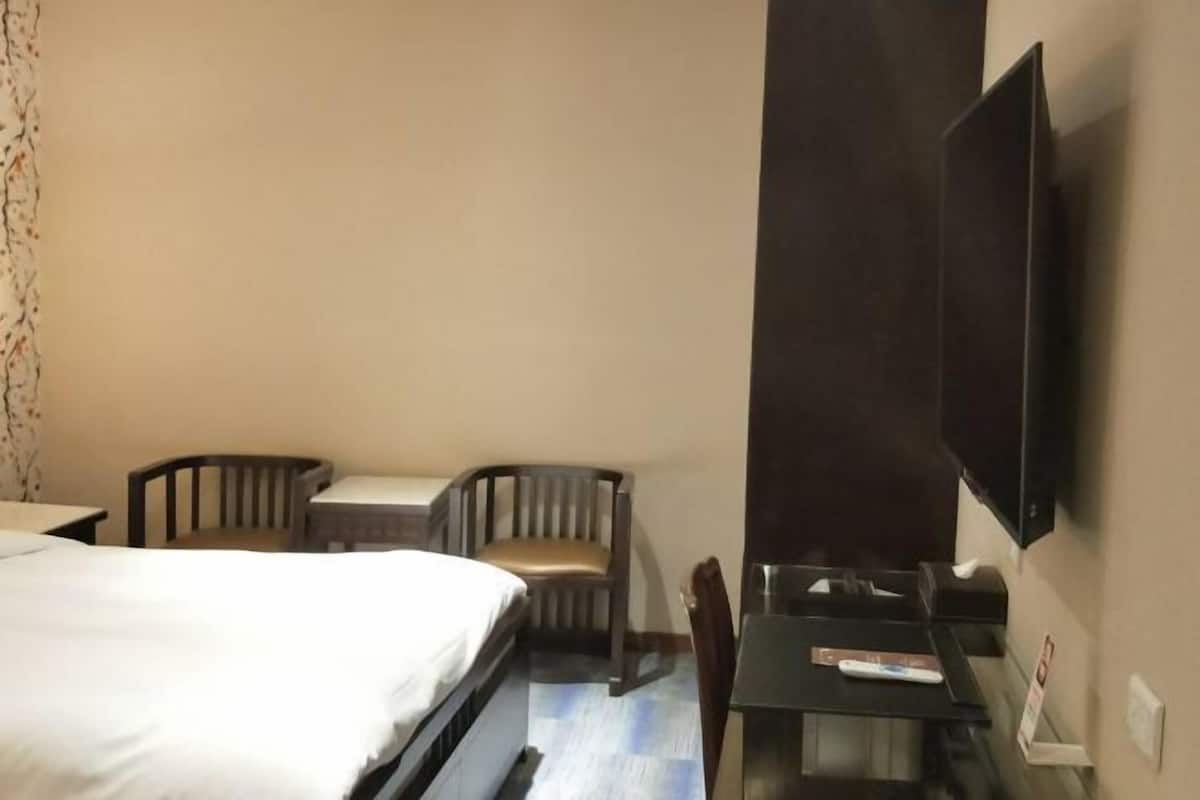 Hochwertige Bettwaren, Daunenbettdecken, kostenlose Minibar, Zimmersafe