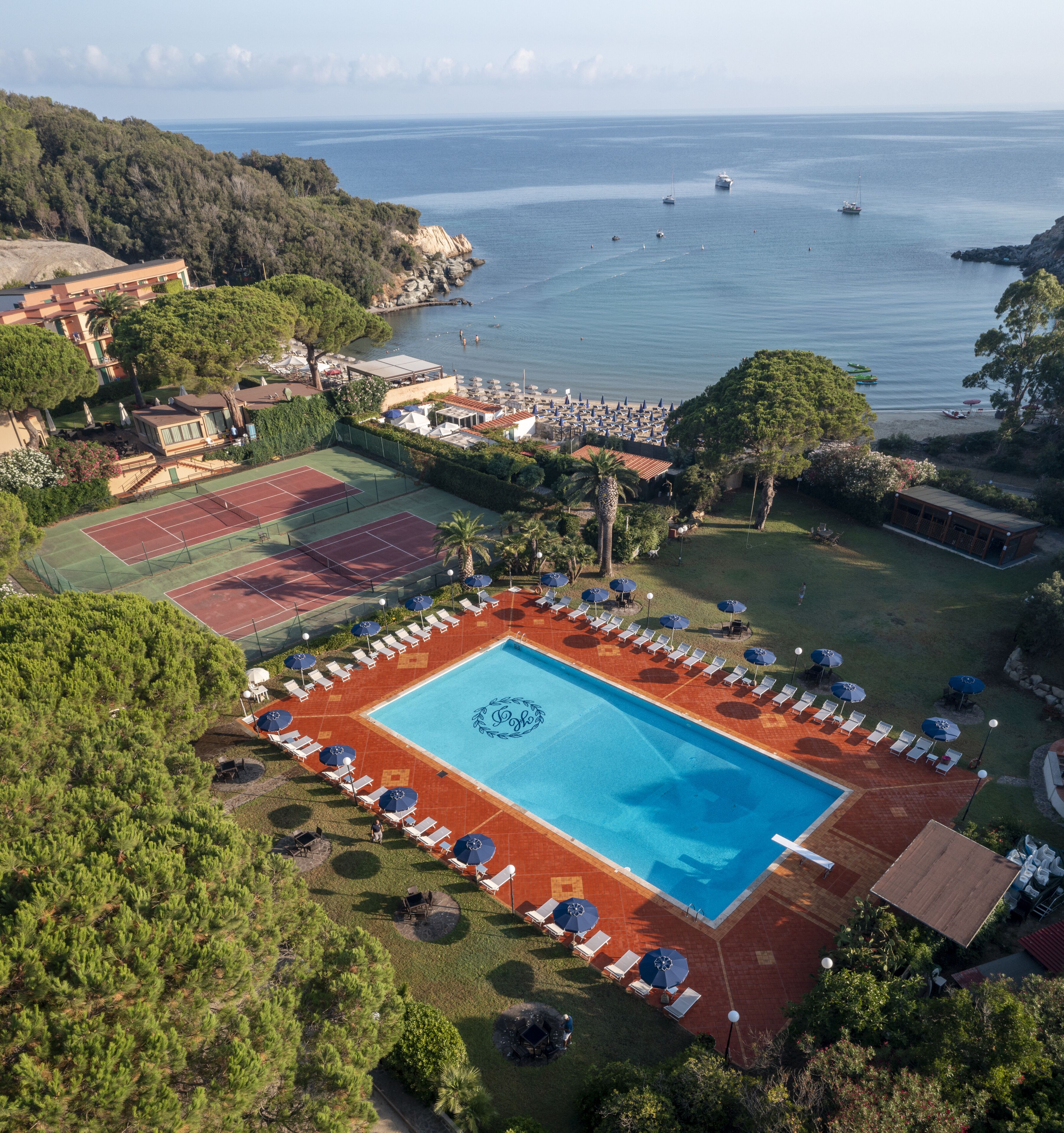 Outdoor pool, pool umbrellas, pool loungers