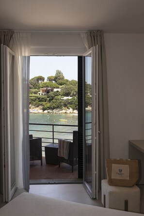 Luxury Suite | Egyptian cotton sheets, premium bedding, in-room safe, desk - Hotel Desiree (Marciana)