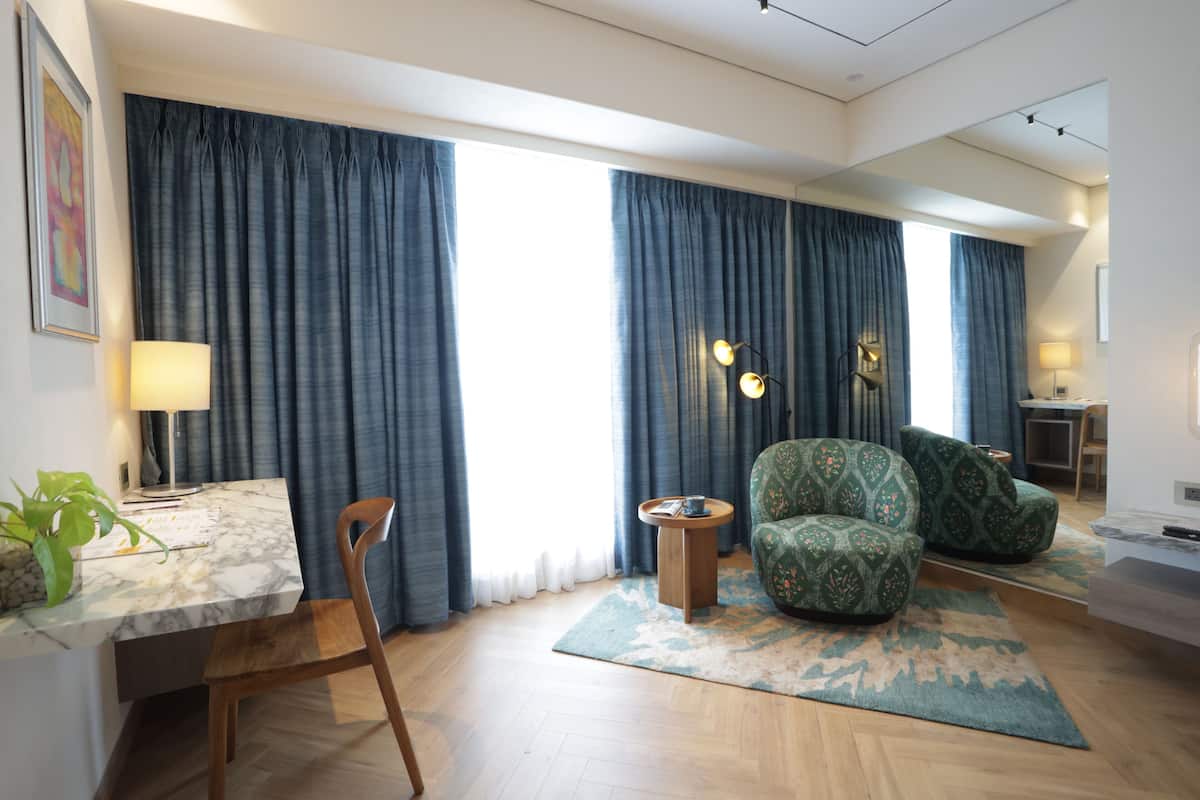 1 bedroom, premium bedding, pillow-top beds, minibar