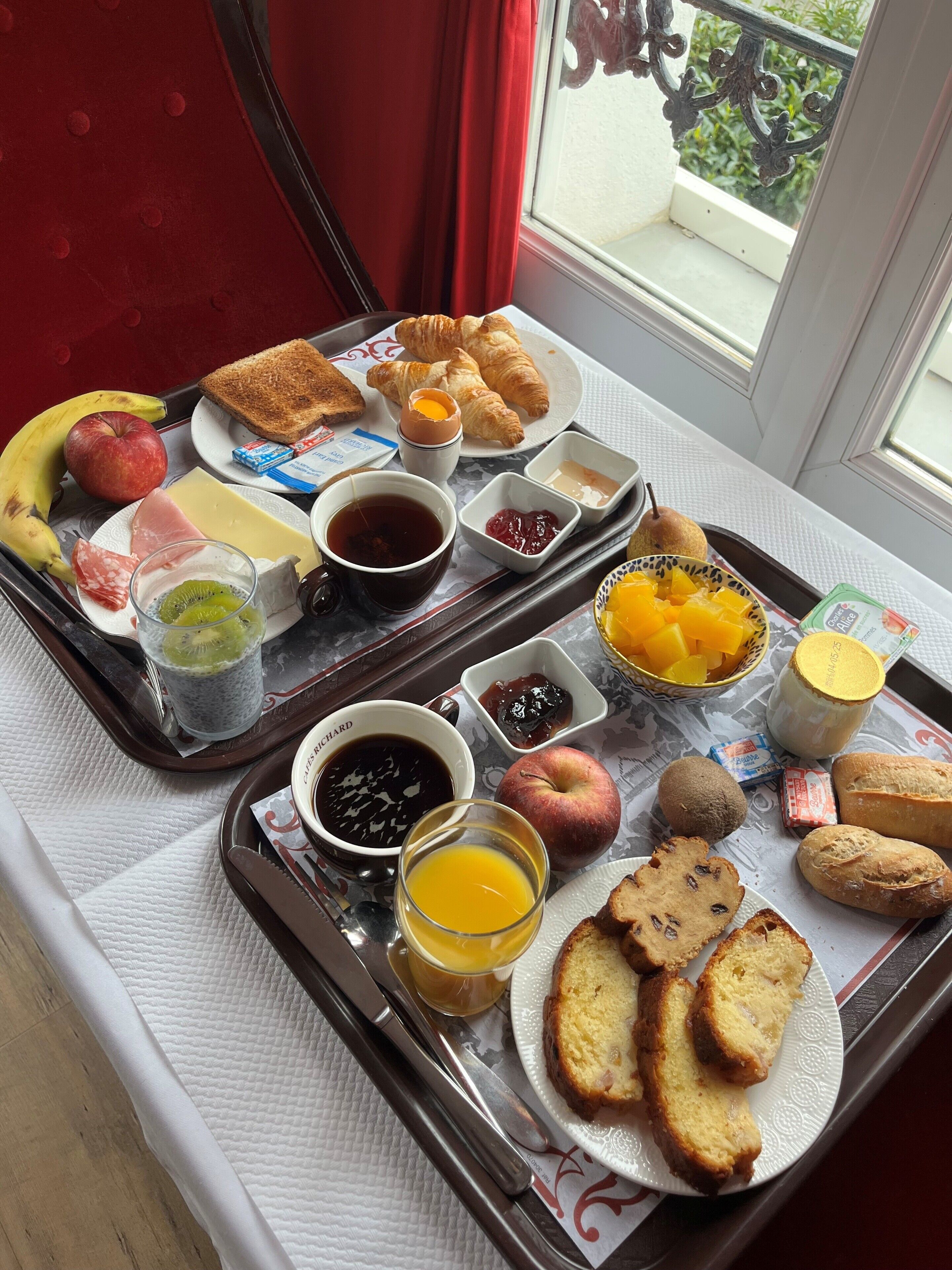 daily buffet breakfast (eur 9.9 per person)