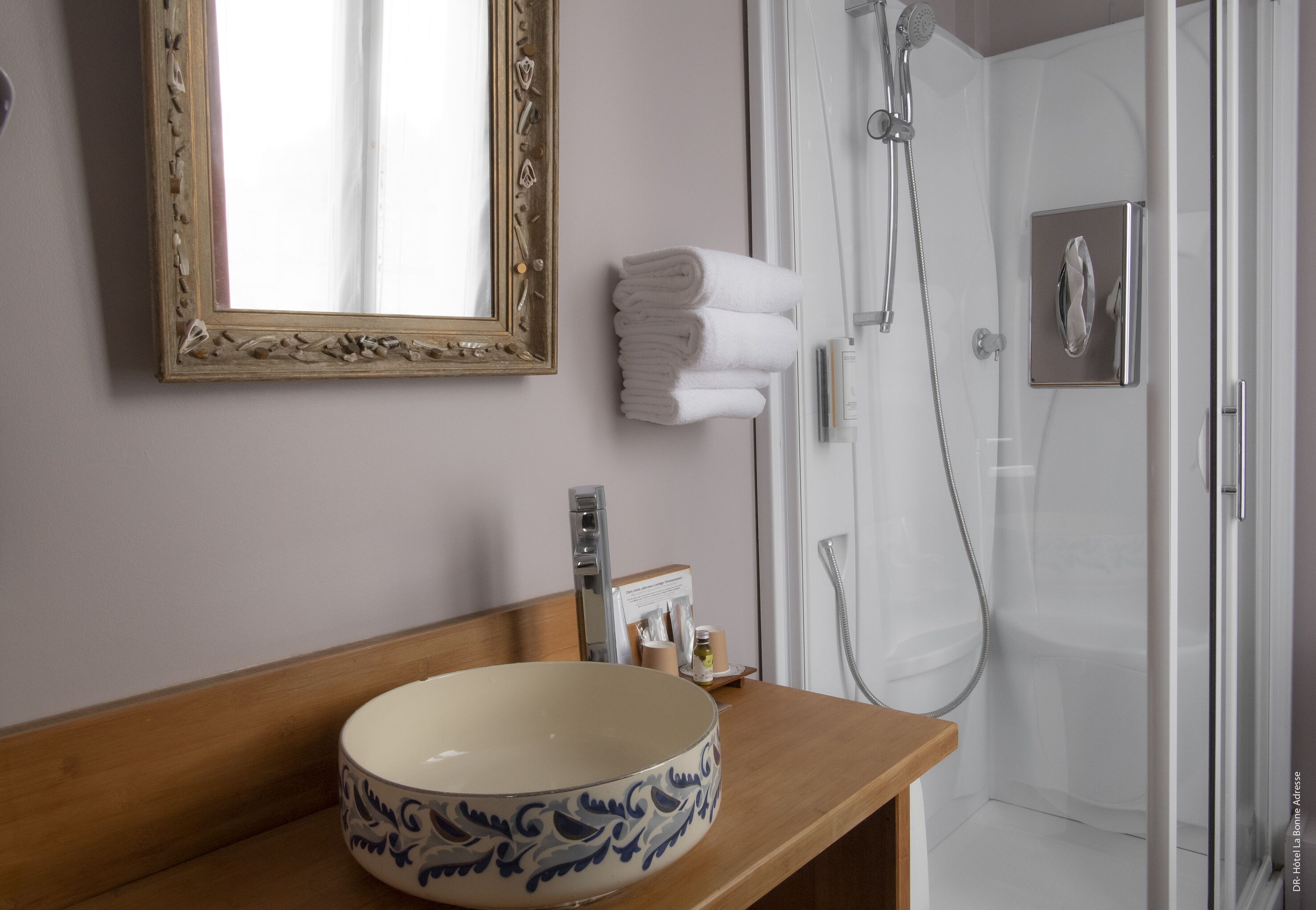 romantic room | bathroom | shower, hair dryer, towels