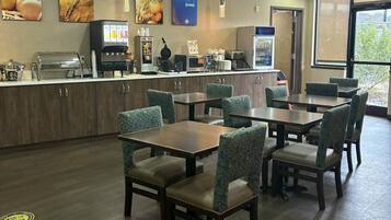 Free daily buffet breakfast