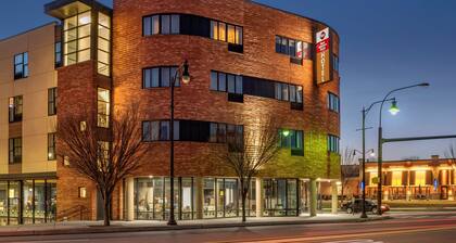 Best Western Plus Philadelphia Airport S. At Widener Univ.