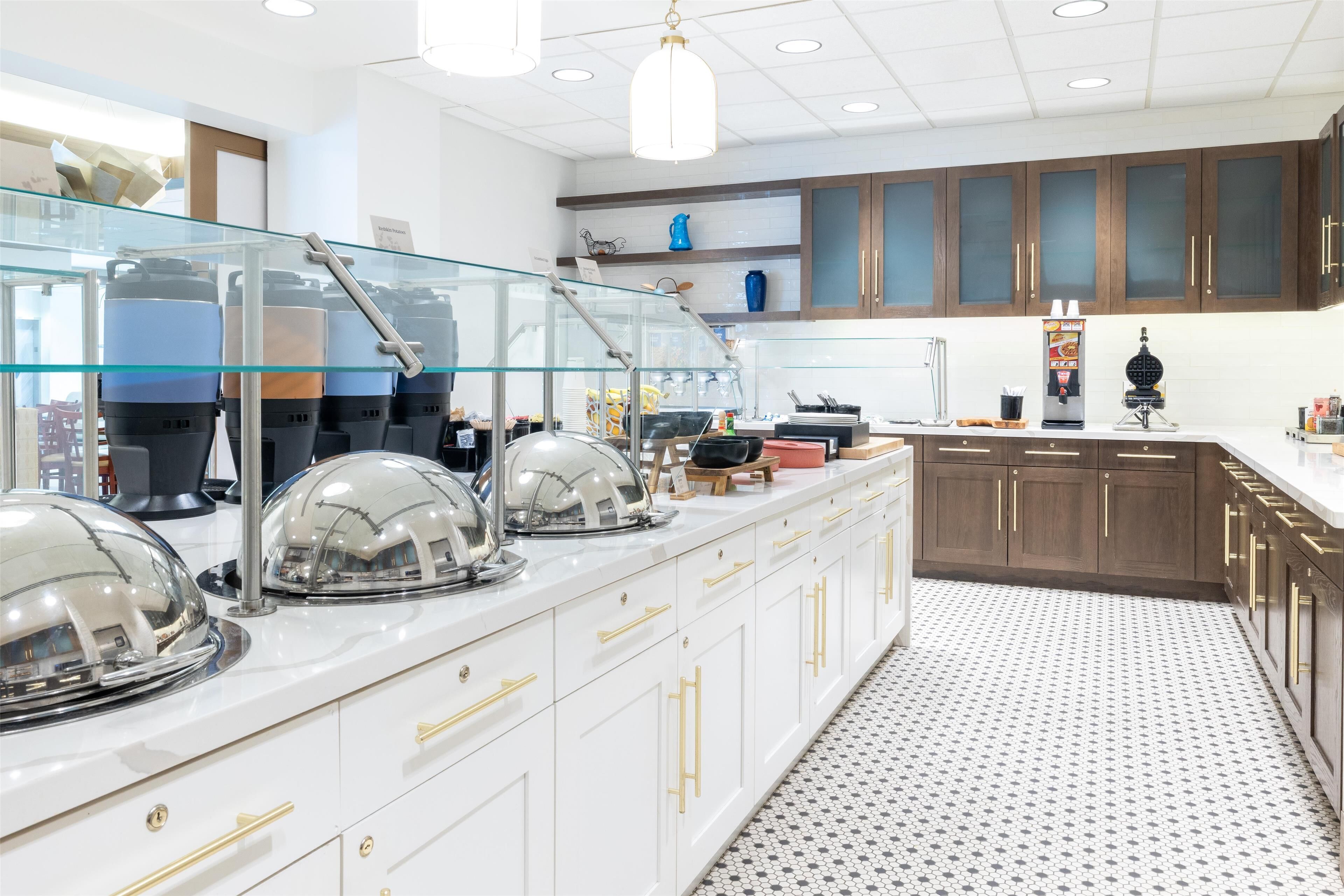 free daily on-the-go breakfast