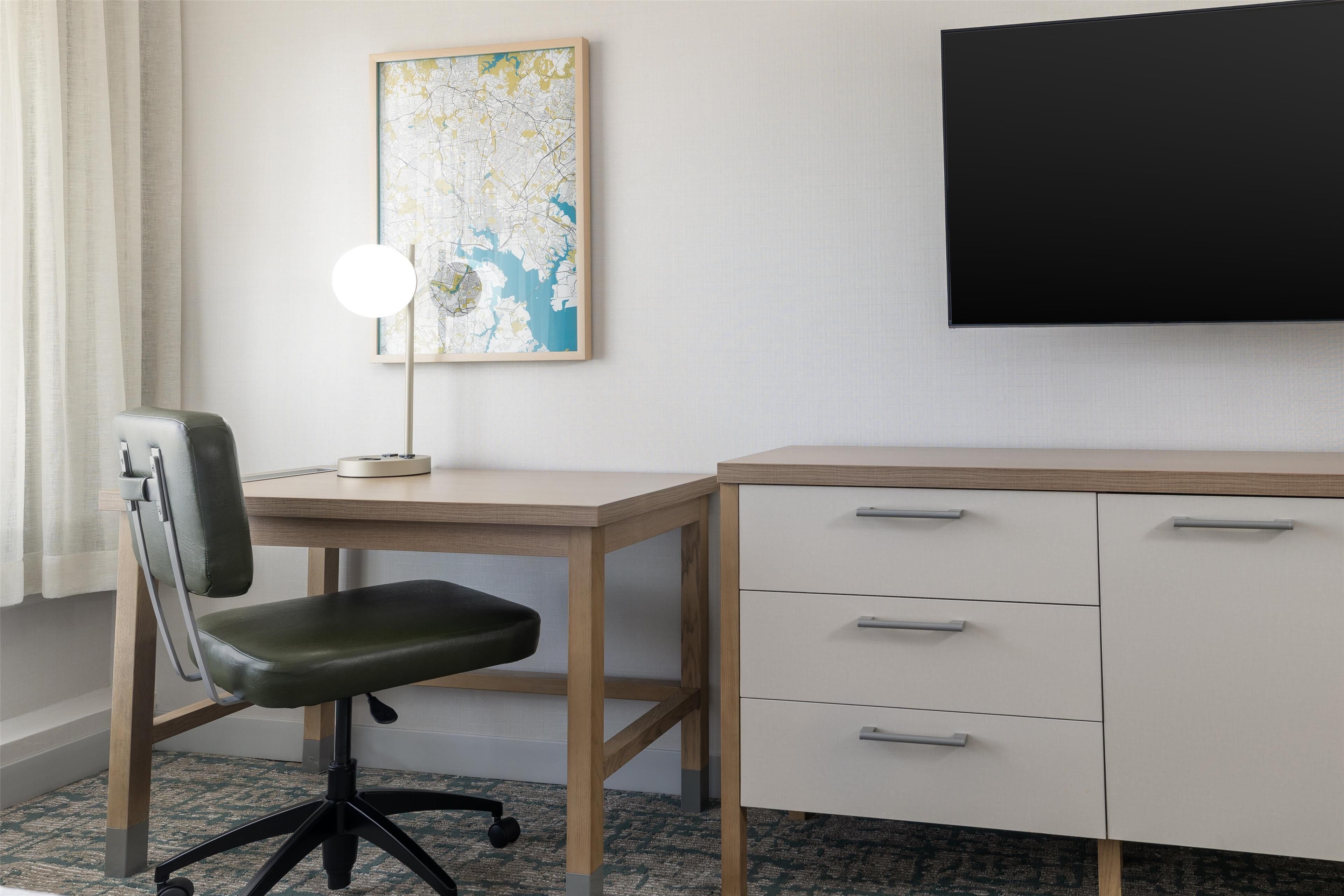 suite, 1 bedroom, non smoking | premium bedding, desk, blackout curtains, iron/ironing board