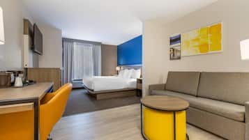 Suite, 1 King Bed, Non Smoking