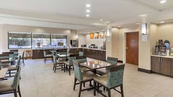 Tägliches inbegriffenes Frühstücksbuffet