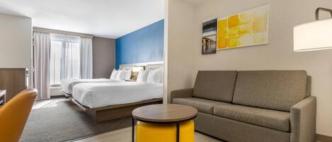 Suite, 2 Queen Beds, Non Smoking