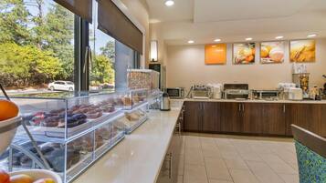 Free daily buffet breakfast