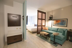 Premium bedding, in-room safe, desk, laptop workspace - Hyatt Place West Palm Beach/Downtown (West Palm Beach)