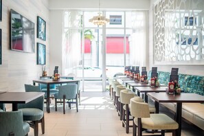 Dining - Hyatt Place West Palm Beach/Downtown (West Palm Beach)