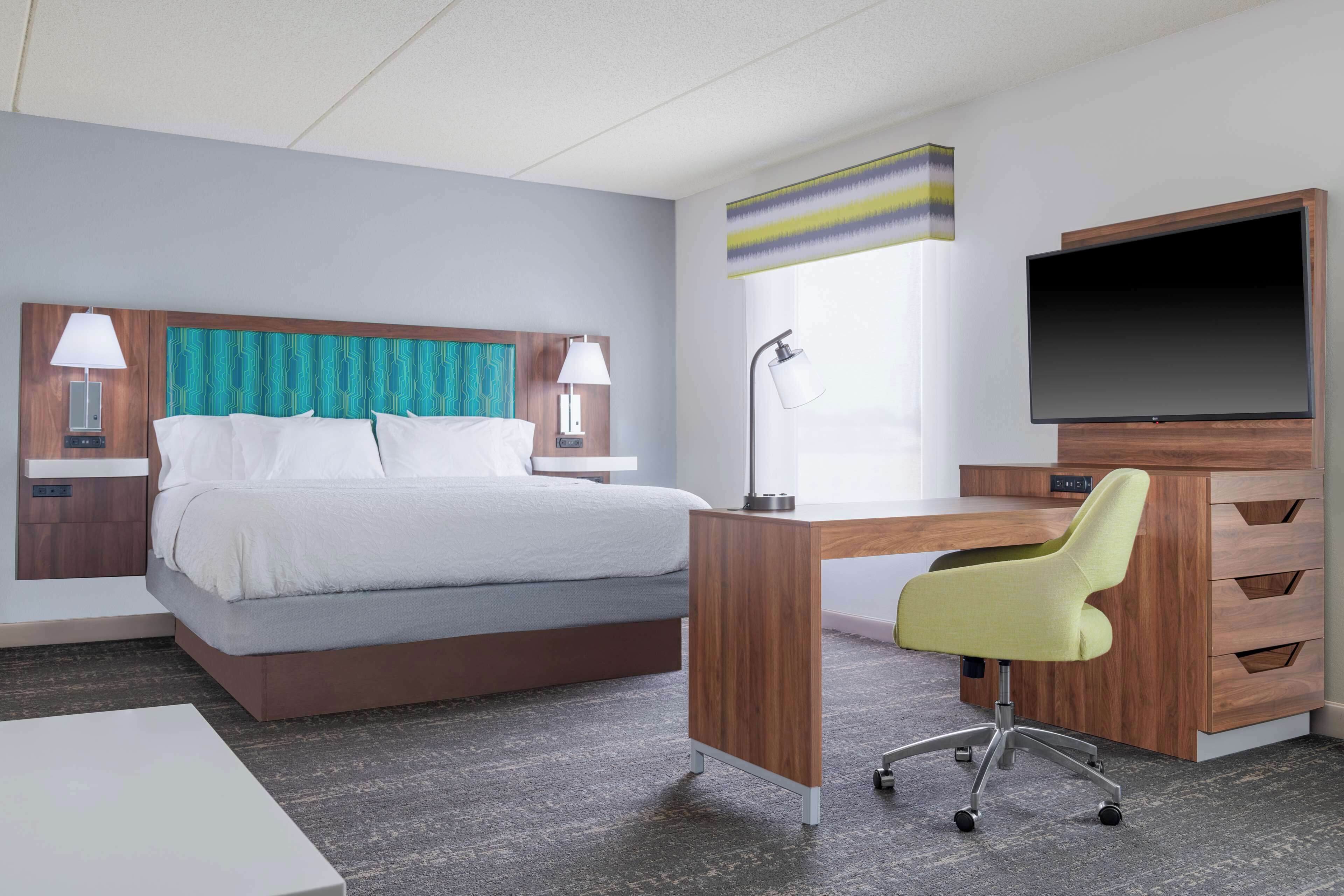 in-room safe, iron/ironing board, rollaway beds, free wifi