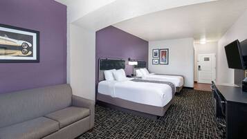 Deluxe suite, 2 queensize bedden, niet-roken | Luxe beddengoed, pillowtop-bedden, een bureau