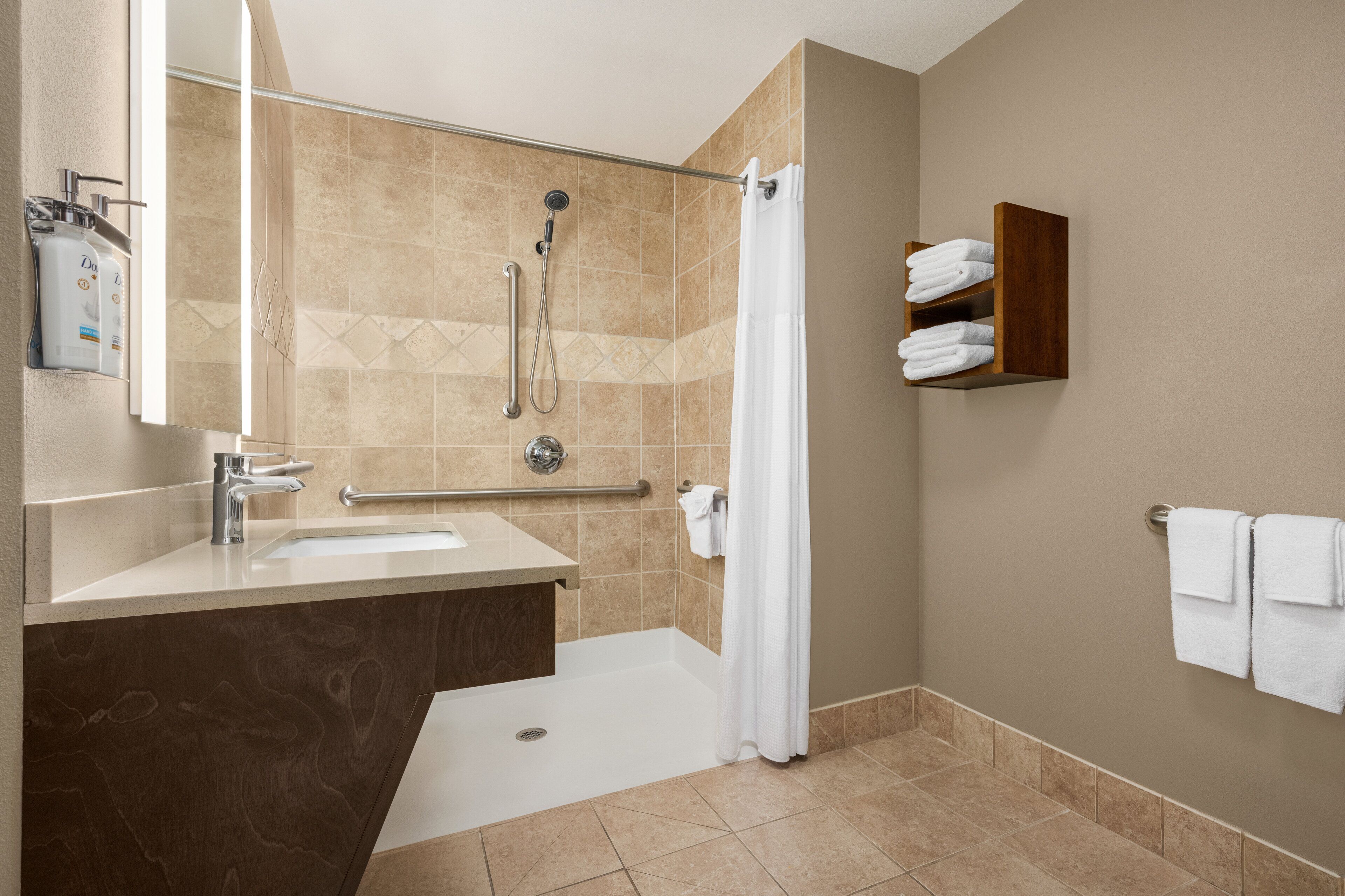 suite, 1 bedroom, accessible, kitchen (mobil, roll in shower) | bathroom | hair dryer, towels