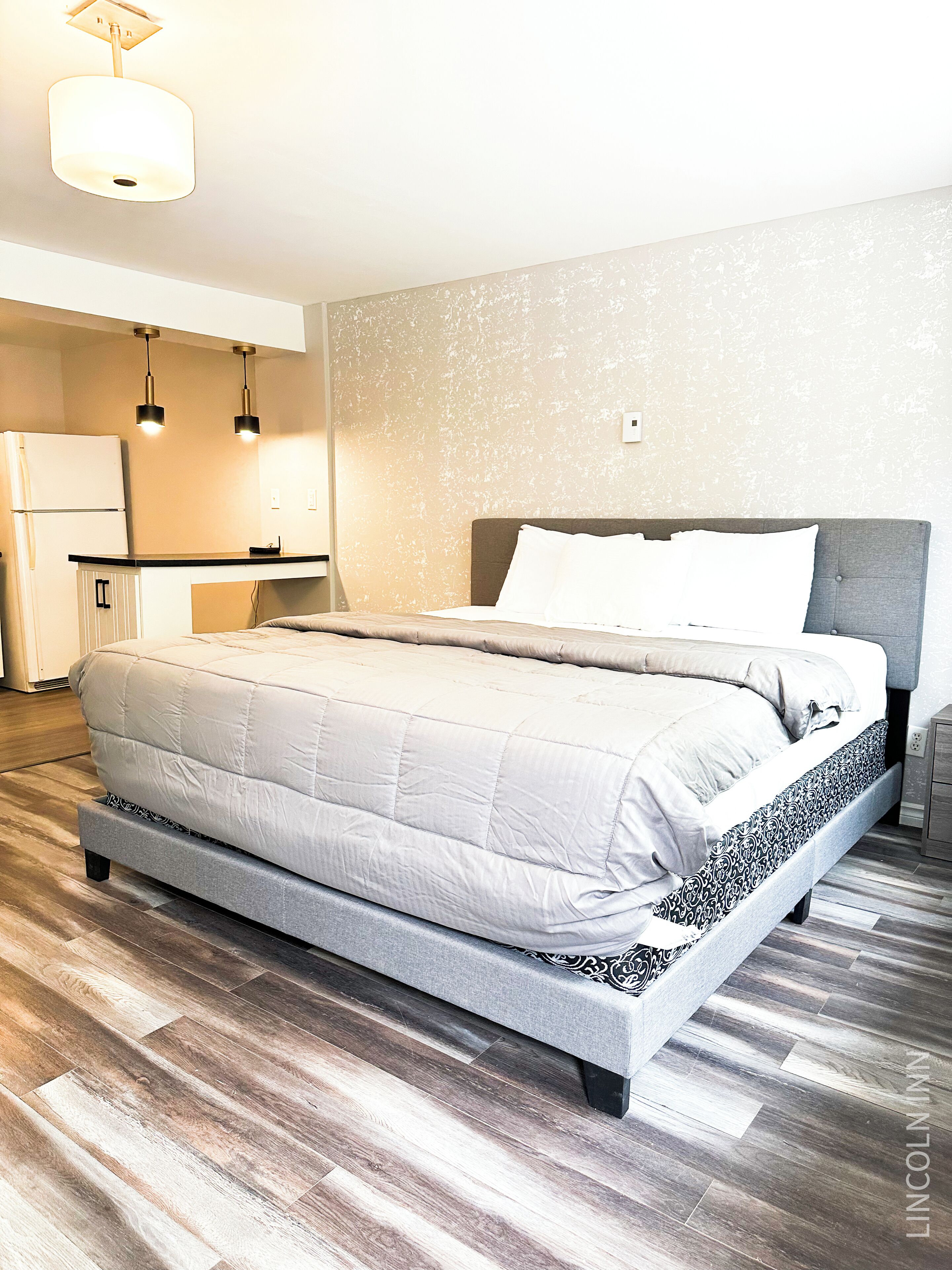 Suite estudio Deluxe | Escritorio, espacio para trabajar con laptop y wifi gratis 